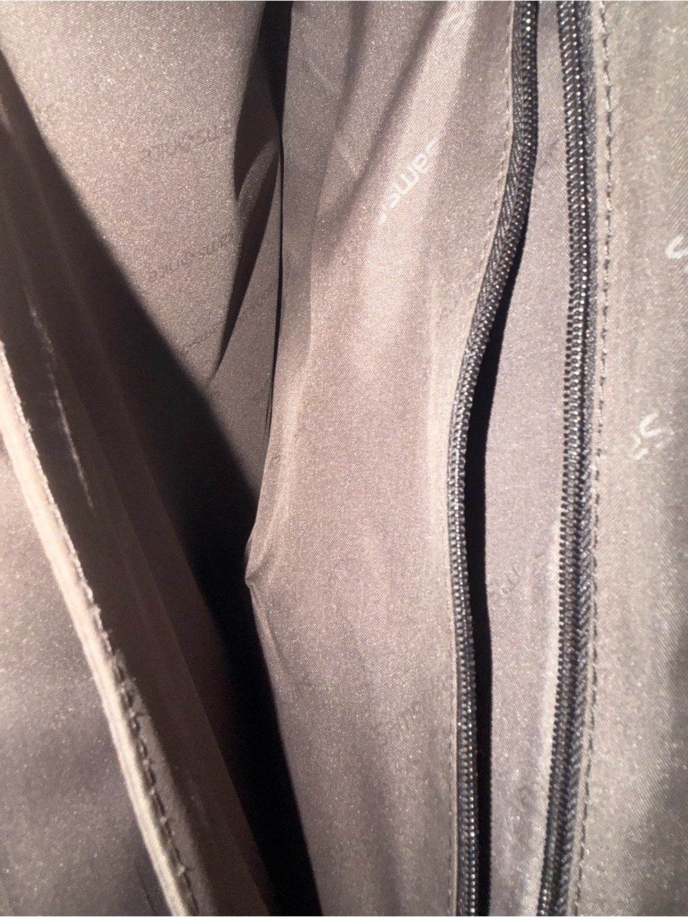 Classic Brown Leather Messenger Bag - Picture 6 of 7